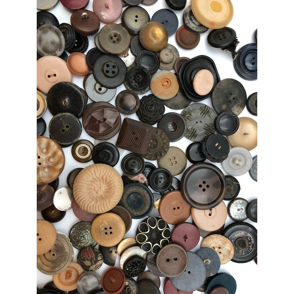 Vintage Sewing Buttons Bulk Lot 1 lb 10oz Mixed Sizes Colors Crafts Junk Journal